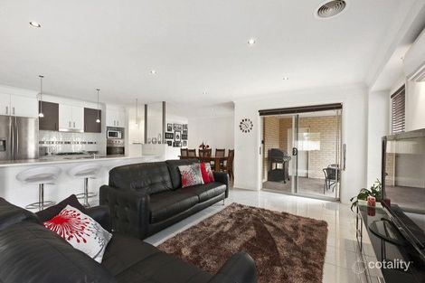 Property photo of 14 Delphinium Road Pakenham VIC 3810