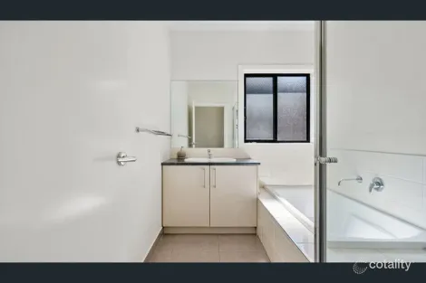 Property photo of 4 Bernhardt Drive Epping VIC 3076