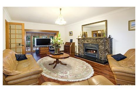 Property photo of 2 Huntingfield Road Brighton VIC 3186