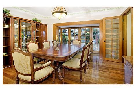 Property photo of 2 Huntingfield Road Brighton VIC 3186