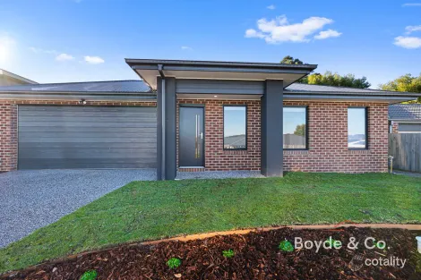 Property photo of 54 Manikato Drive Drouin VIC 3818