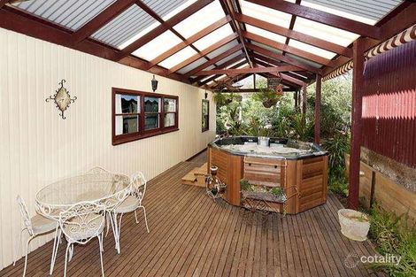 Property photo of 30 Warrington Crescent Wattle Glen VIC 3096