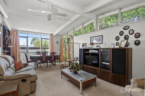 Property photo of 10 St Andrews Gate Elanora Heights NSW 2101