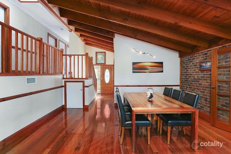 15 Sugarwood Pl, Farmborough Heights, NSW 2526