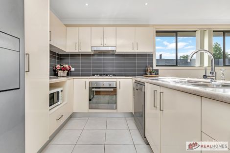 Property photo of 112 Matthew Bell Way Jordan Springs NSW 2747