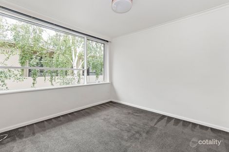 Property photo of 4/10 Charnwood Grove St Kilda VIC 3182