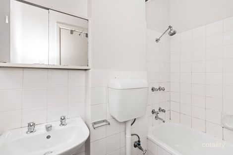Property photo of 4/10 Charnwood Grove St Kilda VIC 3182
