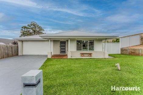 Property photo of 19 Todman Street Drouin VIC 3818