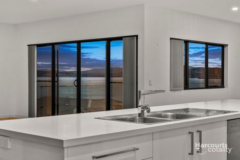 Property photo of 7 Regatta Place Tranmere TAS 7018