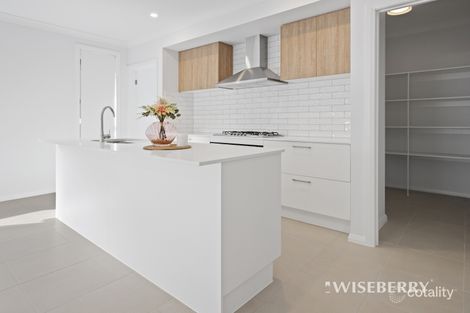 Property photo of 39 Caravel Street Hamlyn Terrace NSW 2259