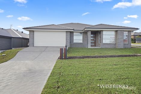 Property photo of 39 Caravel Street Hamlyn Terrace NSW 2259