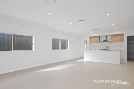 Property photo of 39 Caravel Street Hamlyn Terrace NSW 2259