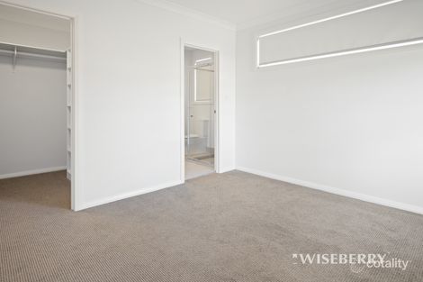 Property photo of 39 Caravel Street Hamlyn Terrace NSW 2259