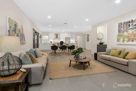 Property photo of 60 Feathertail Place Wakerley QLD 4154