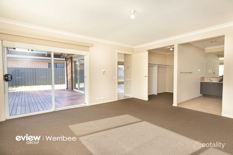 Property photo of 13 Brockwell Crescent Manor Lakes VIC 3024