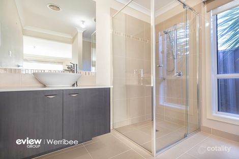 Property photo of 13 Brockwell Crescent Manor Lakes VIC 3024