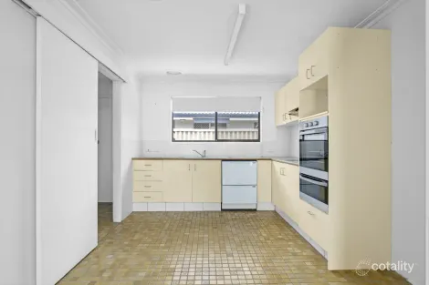 Property photo of 2/17 Adams Avenue Miami QLD 4220