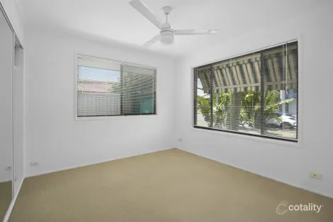 Property photo of 2/17 Adams Avenue Miami QLD 4220