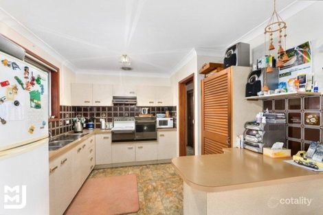 Property photo of 30 The Esplanade Oak Flats NSW 2529