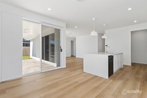 Property photo of 16 Royal Street Park Ridge QLD 4125