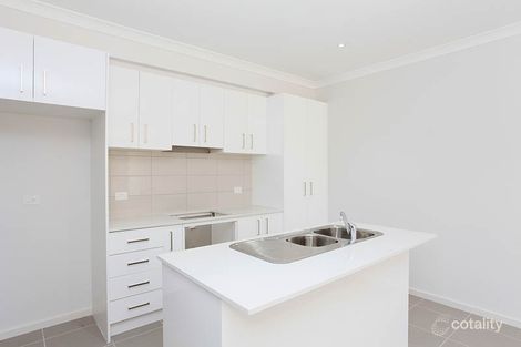 Property photo of 18 Little Windrock Lane Craigieburn VIC 3064