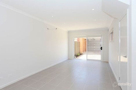 Property photo of 18 Little Windrock Lane Craigieburn VIC 3064