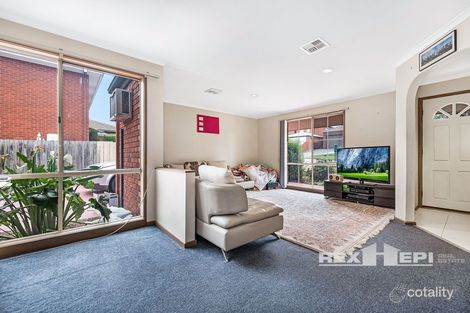 Property photo of 13 Legend Court Hallam VIC 3803