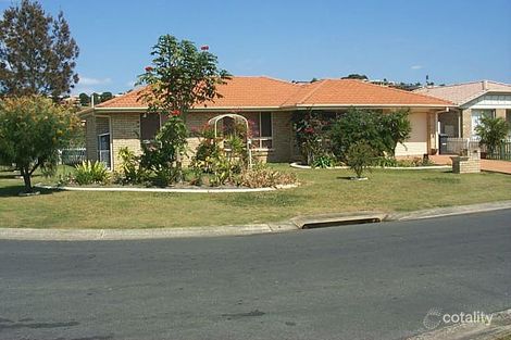 2/8 Alpina Pl, Banora Point, NSW 2486