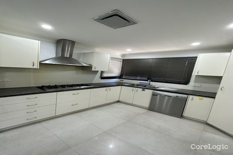 Property photo of 30 Greenmeadows Crescent Toongabbie NSW 2146