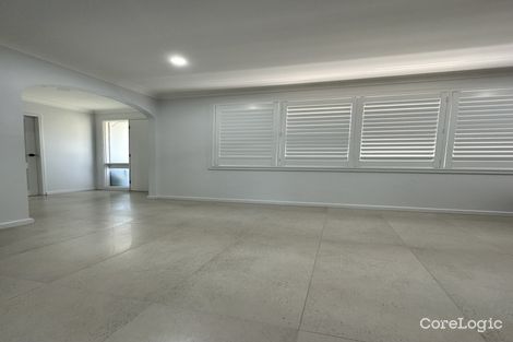 Property photo of 30 Greenmeadows Crescent Toongabbie NSW 2146