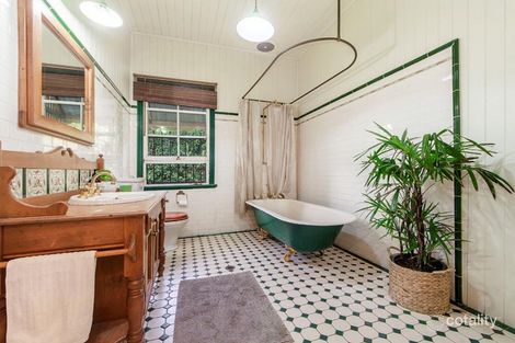 Property photo of 15 Walsh Street Newtown QLD 4305
