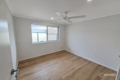 Property photo of 17 Turtle Street Mermaid Waters QLD 4218