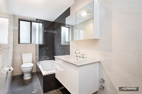 Property photo of 2/210-212 Oberon Street Coogee NSW 2034