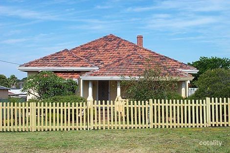 6 Hampton Sq E, Morley, WA 6062