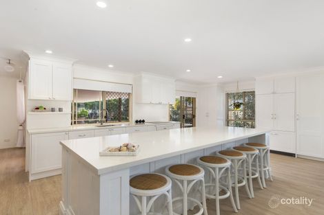 Property photo of 8 Nisbet Place Merrimac QLD 4226