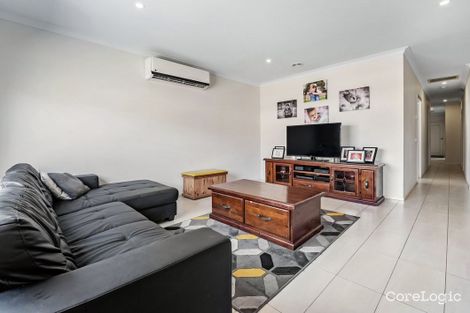 Property photo of 11 Clavell Crescent Wollert VIC 3750