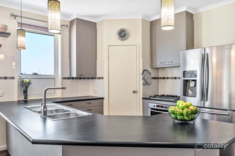 Property photo of 56 Esperance Boulevard Seaford Rise SA 5169