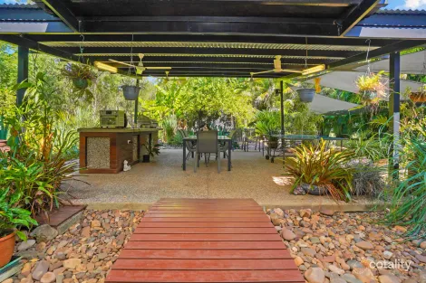 Property photo of 70 Langton Road Howard Springs NT 0835