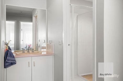 Property photo of 9 Perret Walk Sydenham VIC 3037