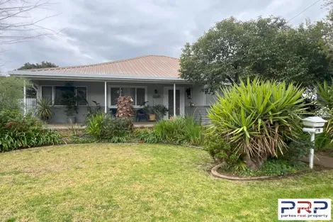 30 May St, Parkes, NSW 2870