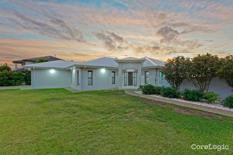 Property photo of 1 Raewood Close Coral Cove QLD 4670