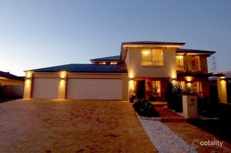 Property photo of 8 Oltrarno Place Bridgeman Downs QLD 4035
