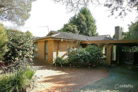 11 Faraday Rd, Croydon South, VIC 3136