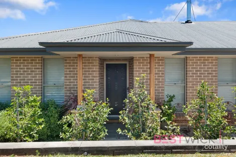 Property photo of 13 McGillan Drive Kelso NSW 2795