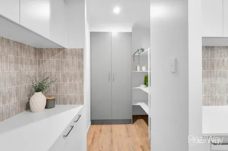 Property photo of 34 Marsdenia Drive White Rock QLD 4306