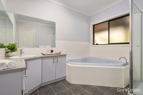 Property photo of 2 Scotia Place Woodend VIC 3442