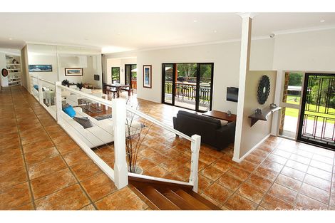 Property photo of 40 Henri Robert Drive Clagiraba QLD 4211