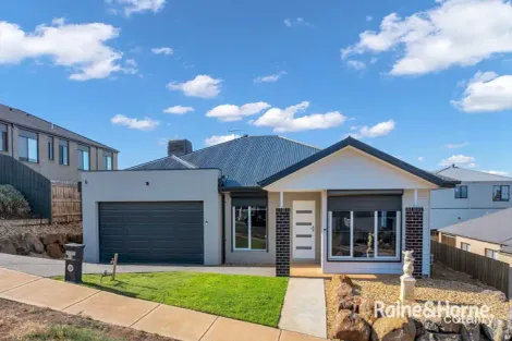 Property photo of 30 Auburn Crescent Bacchus Marsh VIC 3340