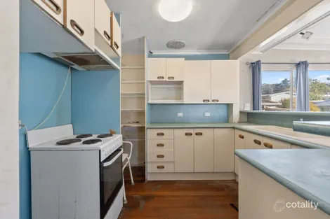 Property photo of 22 Hocking Street Arundel QLD 4214