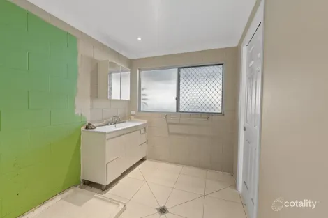 Property photo of 22 Hocking Street Arundel QLD 4214